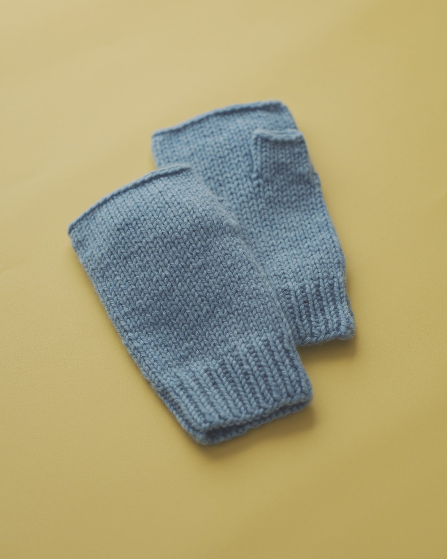 Kit / カシミヤのハンドウォーマー